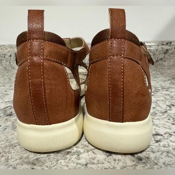 JBU Prague Women's Comfort Adjustable Ankle Strap Flat Open Toe Sandals Size 11M - Picture 6 of 12